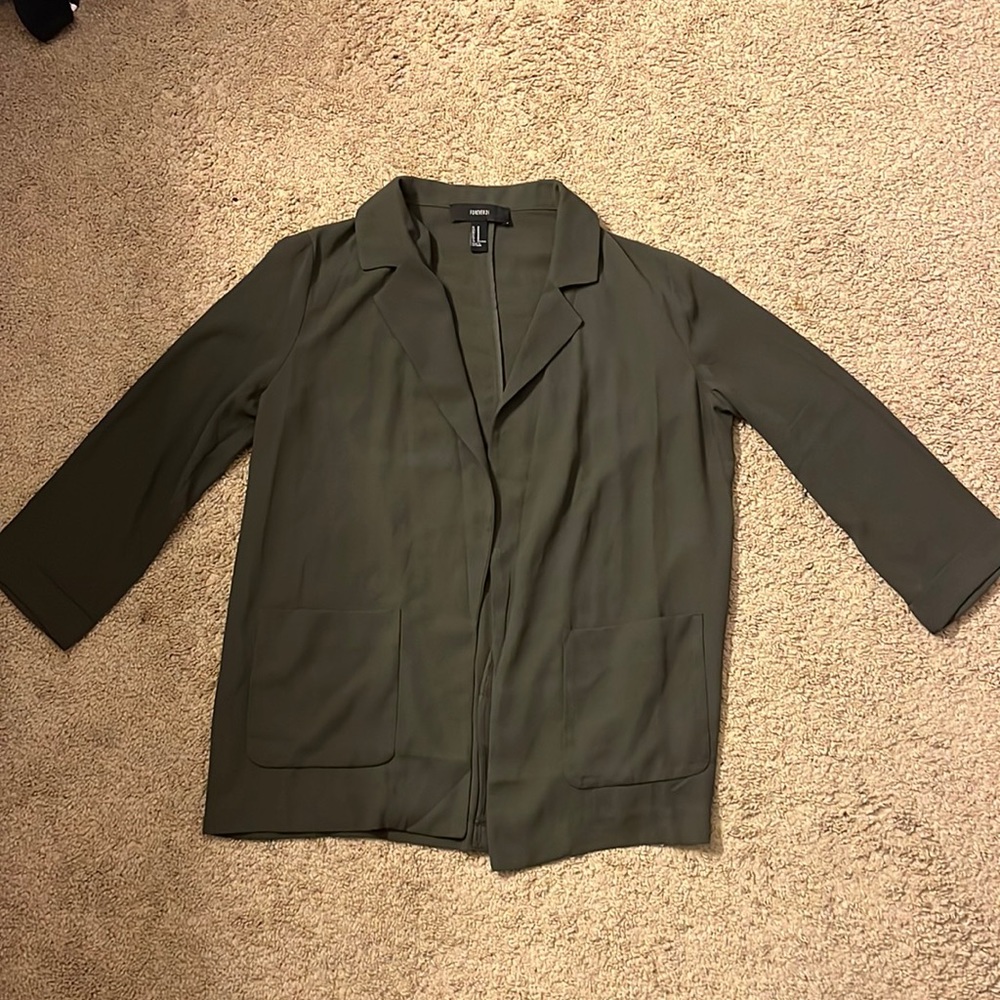 100% polyester